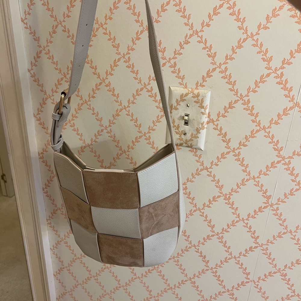 Elegant Patchwork Shoulder Bag - Cream and Tan